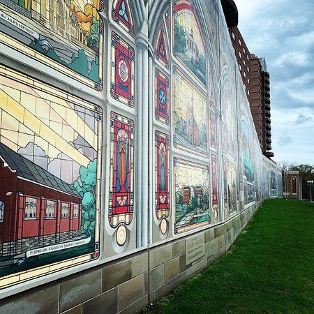Roebling Murals on the Floodwalls of Covington